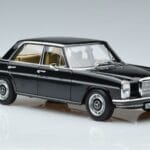 Mercedes 200 W115 Édition Limitée Norev 1:18 183775 Métal - image 6 of 8