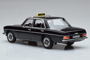 Mercedes 200 W115 Taxi Norev 1:18 183776 Métal — image 6 sur 7
