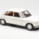 Mercedes 200 W115 Blanc Norev 1:18 - image 6 of 8