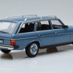 Mercedes 200T S123 Bleu Norev 1:18 - image 3 of 7