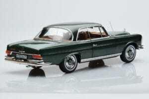 Mercedes 250 SE Coupe W111 Vert Métallique Édition Limitée Norev 1:18 183764 Métal — image 3 sur 7
