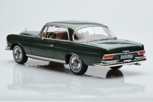 Mercedes 250 SE Coupe W111 Vert Métallique Édition Limitée Norev 1:18 183764 Métal — image 6 sur 7