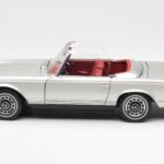 Mercedes 280 SL W113 Pagode Argent Schuco 1:18 - image 4 of 8