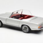 Mercedes 280 SL W113 Pagode Argent Schuco 1:18 - image 7 of 8