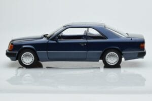 Mercedes 300 CE-24 C124 Coupe Nautical Bleu Édition Limitée Norev 1:18 183882 Métal — image 4 sur 7