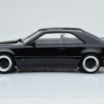 Mercedes 300 CE C124 AMG The Hammer Noir Otto 1:18 - image 3 of 6