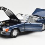 Mercedes 300 SL R107 Bleu Nautique Norev 1:18 - image 2 of 8