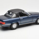 Mercedes 300 SL R107 Bleu Nautique Norev 1:18 - image 3 of 8