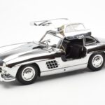 Mercedes 300 SL W198 Chrome Minichamps 1:18 - image 2 of 8