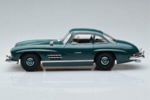 Mercedes 300 SL W198 Gullwing Vert Norev 1:18 183851 Métal — image 4 sur 7