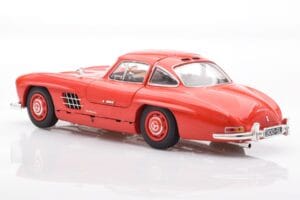 Mercedes 300 SL W198 Gullwing Rouge Minichamps 1:18 110037211 Métal — image 7 sur 8