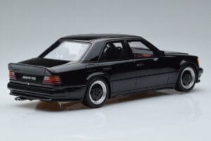 Mercedes 300E W124 5.6 AMG The Hammer Otto 1:18 OT638 Résine — image 2 sur 6