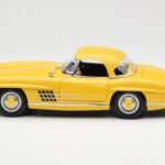 Mercedes 300 SL W198 Roadster Jaune Norev 1:18 - image 4 of 8