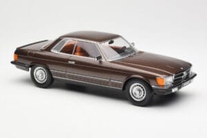 Mercedes 500 SLC C107 Marron KK-Scale 1:18 180851 Métal — image 4 sur 6