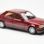 Mercedes 500E W124 Rouge Metallic Édition Concessionnaire Norev 1:18 - image 6 of 8