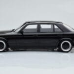 Mercedes 560 SEL AMG W126 Obsidian Noir Otto 1:18 - image 3 of 6