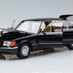 Mercedes 560 SEL W126 Noir Norev 1:18 - image 2 of 7