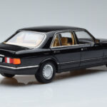 Mercedes 560 SEL W126 Noir Norev 1:18 - image 3 of 7