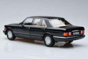 Mercedes 560 SEL W126 Noir Norev 1:18 183793 Métal — image 6 sur 7
