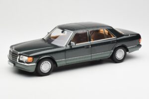 Mercedes 560 SEL W126 Night Vert Métallique Dealer Edition Norev 1:18