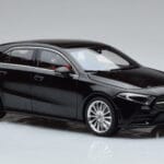 Mercedes A-Class W177 AMG Line Norev 1:18 183861 Métal - image 5 of 7
