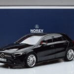 Mercedes A-Class W177 AMG Line Norev 1:18 183861 Métal - image 7 of 7