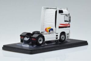 Mercedes Actros MP1 Blanc IXO 1:43 TR064 Métal — image 2 sur 6
