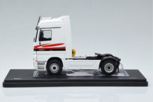 Mercedes Actros MP1 Blanc IXO 1:43 TR064 Métal — image 3 sur 6