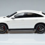 Mercedes AMG GLE 63S C292 Coupé Blanc GT Spirit 1:18 - image 3 of 6