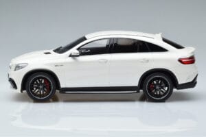 Mercedes AMG GLE 63S C292 Coupé Blanc GT Spirit 1:18 B66965706 Résine — image 3 sur 6