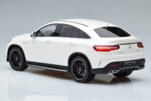 Mercedes AMG GLE 63S C292 Coupé Blanc GT Spirit 1:18 B66965706 Résine — image 5 sur 6