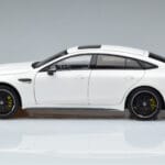 Mercedes AMG GT 63 S X290 Blanc Norev 1:18 183445 Métal - image 4 of 7