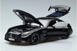 Mercedes AMG GT C190 Black Series Noir Norev 1:18 183900 Métal — image 2 sur 7