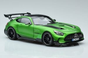 Mercedes AMG GT C190 Black Series Vert Hell Magno Édition Limitée Norev 1:18 183903 Métal — image 5 sur 7