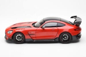 Mercedes AMG GT Black Series Rouge Asia Exclusive Norev 1:18 183906 Métal — image 4 sur 8