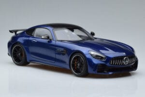 Mercedes AMG GT R C190 Bleu Brillant AUTOart 1:18 76334 Métal — image 5 sur 7