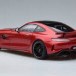 Mercedes AMG GT R C190 Rouge Cardinal AUTOart 1:18 76331 Métal - image 6 of 7