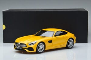 Mercedes AMG GT S Solarbeam Norev 1:18 B66960410 Métal — image 7 sur 7