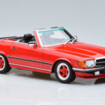 Mercedes AMG SL500 R107 Rouge Otto 1:18 - image 4 of 6