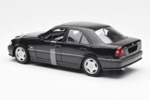 Mercedes C-Class W202 C36 AMG Noir Métallique UT Models 1:18 26102 Métal — image 5 sur 6