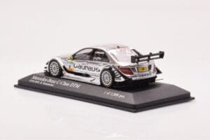 Mercedes C-Class W204 DTM Team AMG Mercedes #8 R. Schumacher DTM 2010 Minichamps 1:43 400103908 Métal — image 3 sur 4