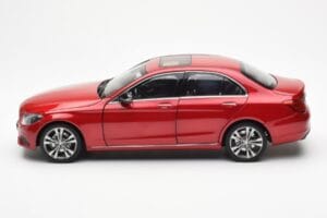 Mercedes C-Class W205 Rouge Métallique Asia Exclusive Norev 1:18 183835 Métal — image 4 sur 8