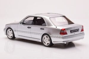 Mercedes C36 AMG W202 Argent Otto 1:18 OT443 Résine — image 5 sur 6