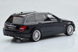 Mercedes C63 AMG S204 T-Model Noir GT Spirit 1:18 GT760 Résine — image 2 sur 6