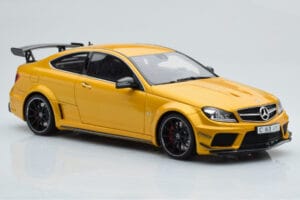 Mercedes C63 AMG W204 Black Series Or GT Spirit 1:18 GT034 Résine — image 4 sur 6