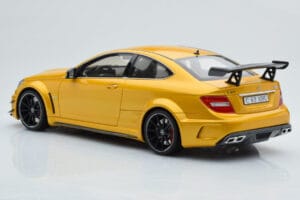 Mercedes C63 AMG W204 Black Series Or GT Spirit 1:18 GT034 Résine — image 5 sur 6