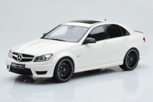 Mercedes C63 AMG W204 Blanc GT Spirit 1:18