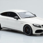 Mercedes C63S AMG C205 Coupé Blanc GT Spirit 1:18 - image 4 of 6