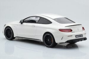Mercedes C63S AMG C205 Coupé Blanc GT Spirit 1:18 B66965707 Résine — image 5 sur 6