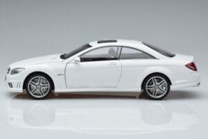 Mercedes CL63 AMG C216 Blanc AUTOart 1:18 76167 Métal — image 3 sur 6
